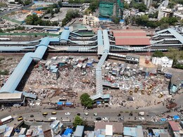 Bandra Bulldozer Action: बांद्रा में अवैध मस्जिद ढहाने पर बवाल, उग्र भीड़ ने बरसाए पत्थर, 7 पुलिसकर्मी घायल