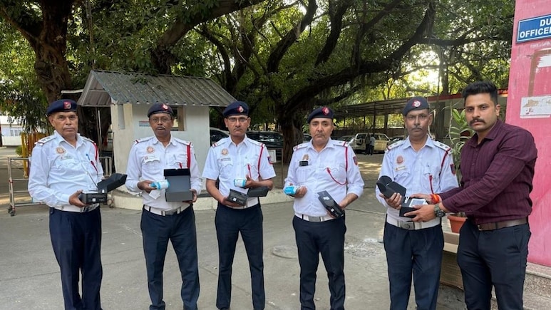 दिल्ली ट्रैफिक पुलिस की बड़ी पहल, अब सड़क पर ही भर सकेंगे चालान, नई हाईटेक ई-चालान मशीनें शुरू