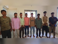 जादू-टोने की अफवाह, डायन समझकर लोगों ने महिला पर किया हमला, बचाने आए पति की मौत