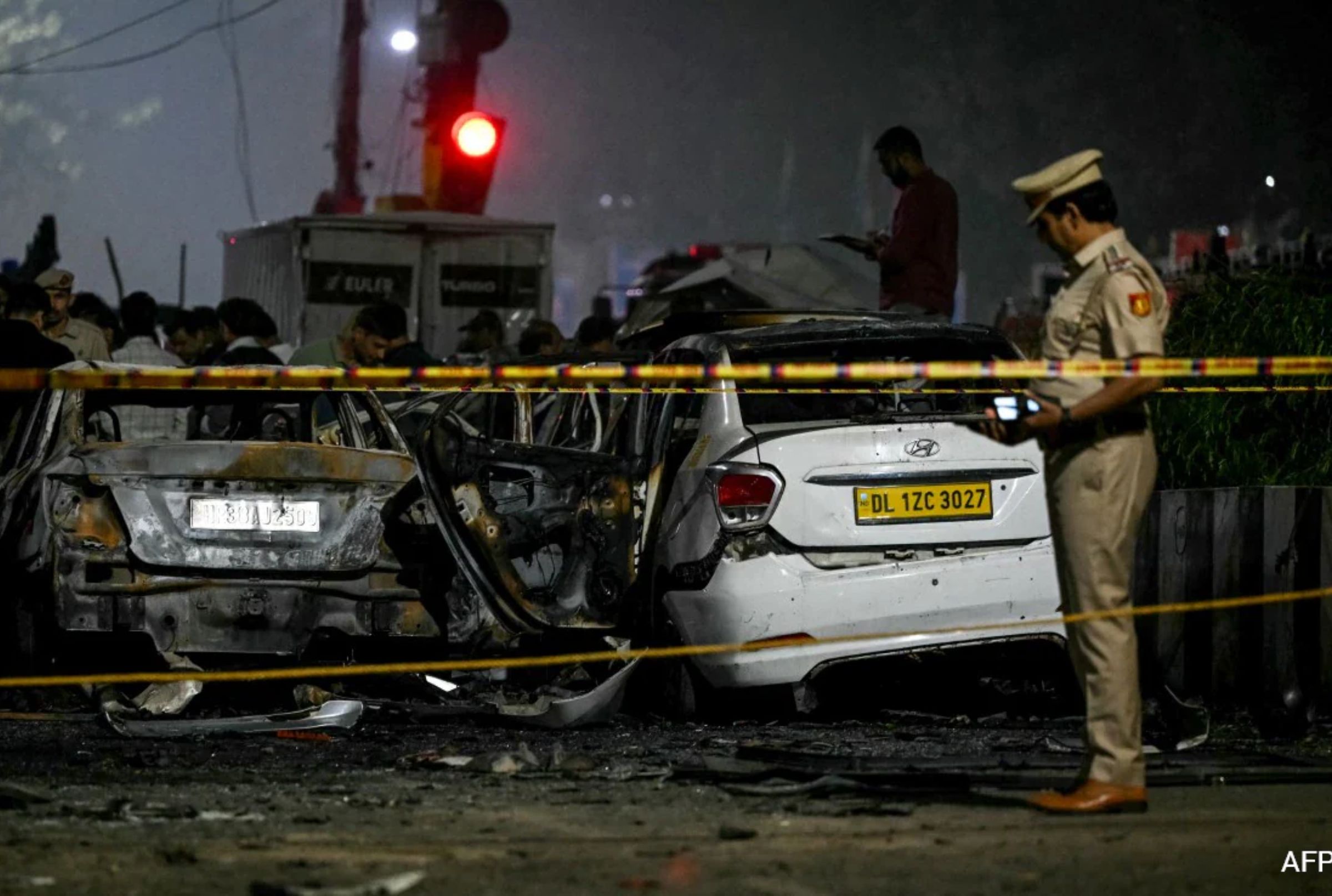 चैट GPT से पूछा- रॉकेट IED कैसे बनाएं, ड्रोन में विस्फोटक लगाकर धमाके का प्लान, लाल किला ब्लास्ट में नए खुलासे