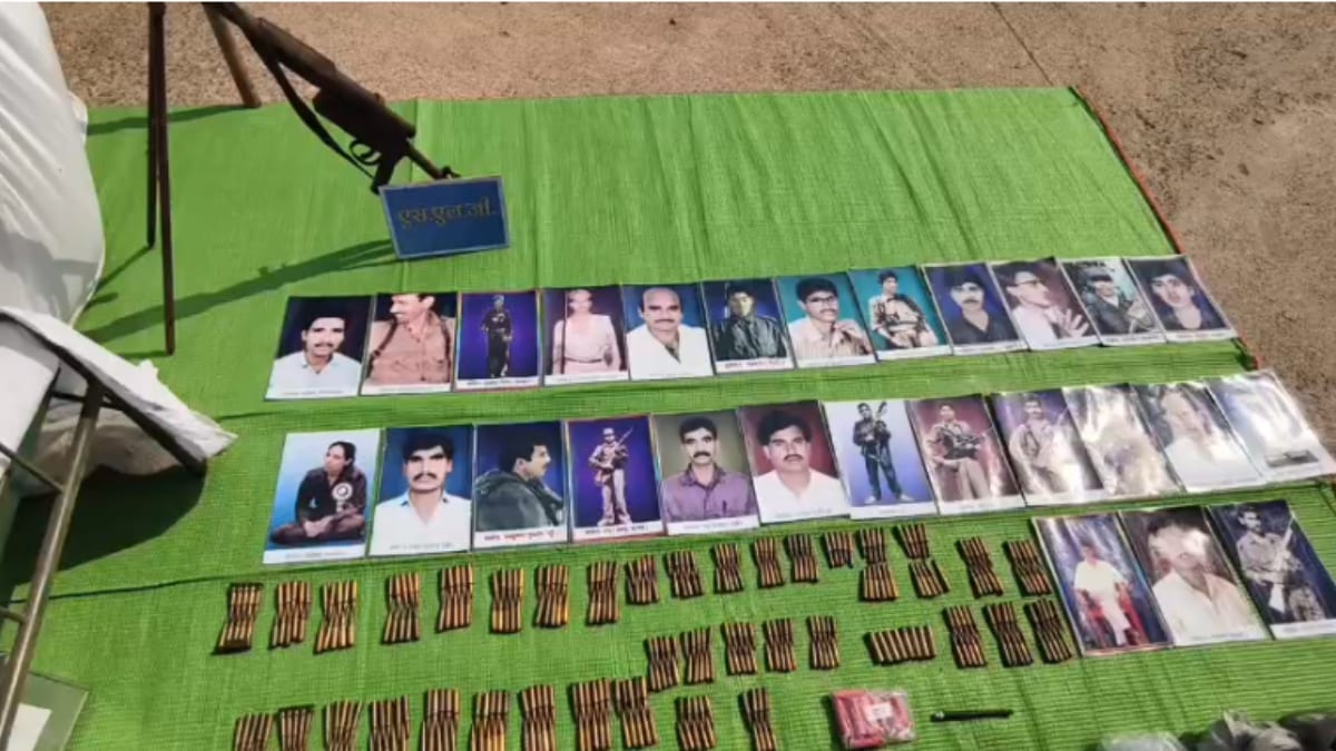 Naxal Financial Network Crippled: Narayanpur Police Recovers ₹1,01,64,000 Cash and Lethal Weapons. Naxal Financial Network Crippled: Narayanpur Police Recovers ₹1,01,64,000 Cash and Lethal Weapons.