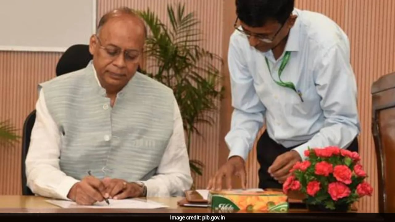Interview Boards Must Assess Candidates' Public Service Mindset: UPSC Chairman