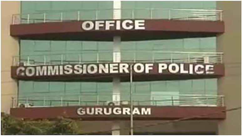 Gurugram News: 'इंसाफ नहीं मिला तो मरना ही रास्ता है', पुलिस कमिश्नर दफ्तर के बाहर रेप पीड़िता ने खुद पर छिड़का पेट्रोल; मची अफरा-तफरी