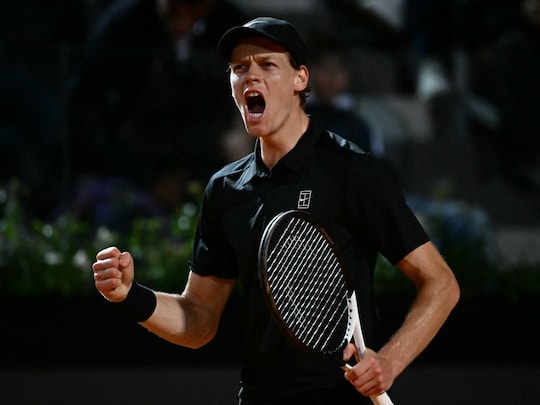 Jannik Sinners Bid To Reach Italian Open Final Held Up By Roman Rain