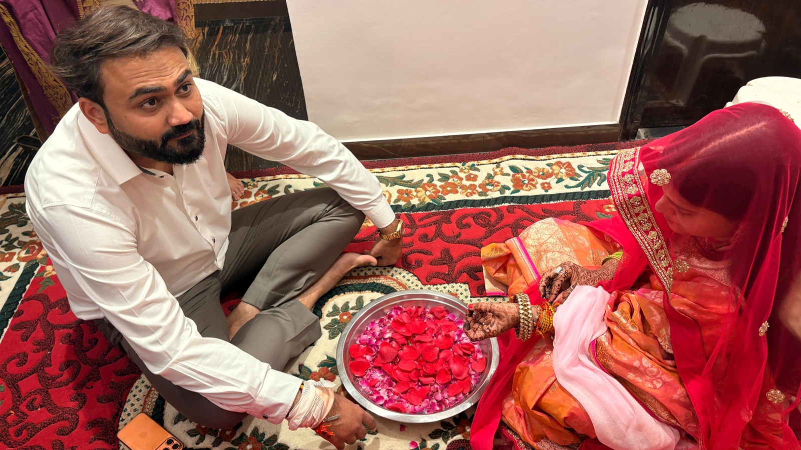BJP के गौरव चौधरी की दुल्हनिया बनीं मोनिका यादव, मुंह दिखाई में सास ने दिए हीरों के हार, देखें तस्&zwj;वीरें