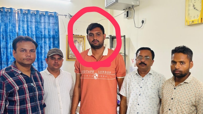 ACB Action: रिश्वत लेता पटवारी रंगे हाथ गिरफ्तार, ट्रैप करने पहुंची एसीबी तो टॉयलेट में फेंक दिए नोट
