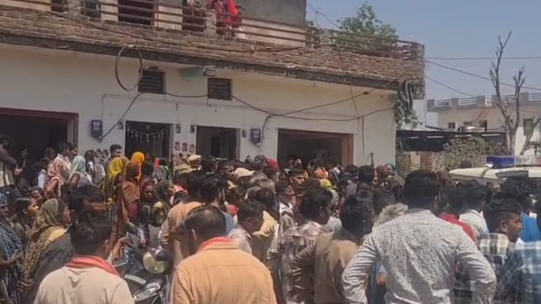 राजस्थान में पंखे से लटकती म&zwj;िली 12वीं की छात्रा की लाश, चारधाम यात्रा पर गए हैं माता-प&zwj;िता