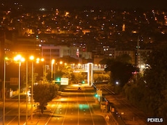 Delhi To Get 20,000 Smart Street Lights By Diwali With Real-Time Monitoring