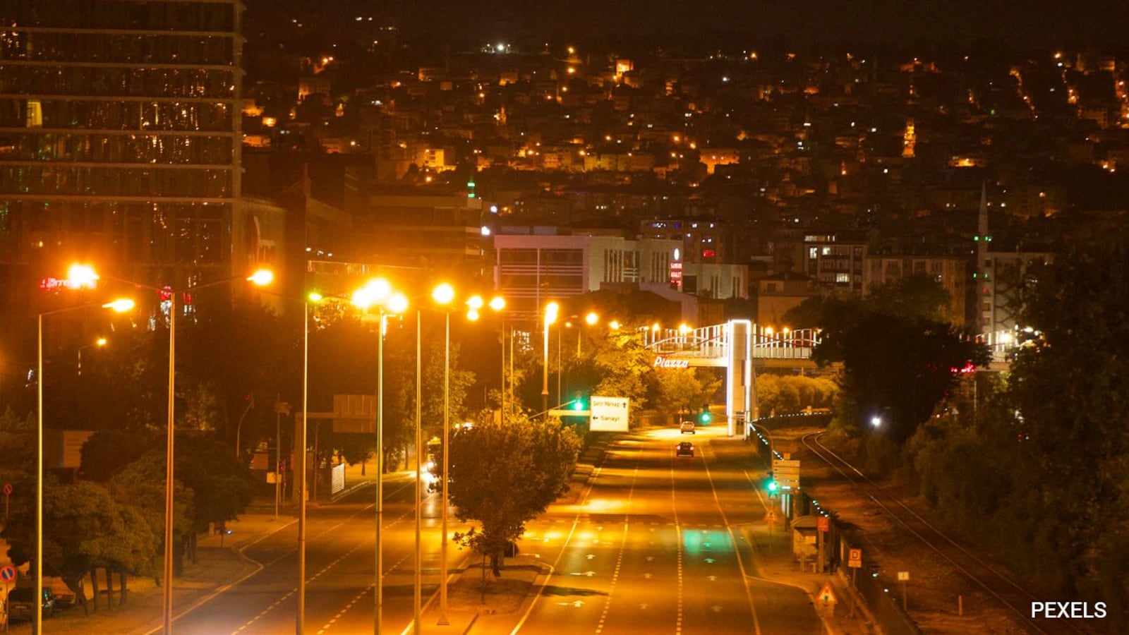 Delhi Plans Smart LED Street Light Upgrade and Dark Spot Illumination by 2027