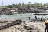 नर्मदा के सतधारा भीमकुंड में हादसा, रेलवे परियोजना के दो कर्मचारी डूबे, राजस्थान के रहने वाले हैं