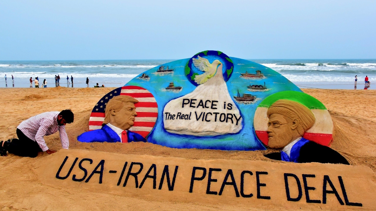 Sand Artist Sudarshan Pattanaik, Sand sculpture, US Iran Peace Deal Sand Artist Sudarshan Pattanaik, Sand sculpture, US Iran Peace Deal