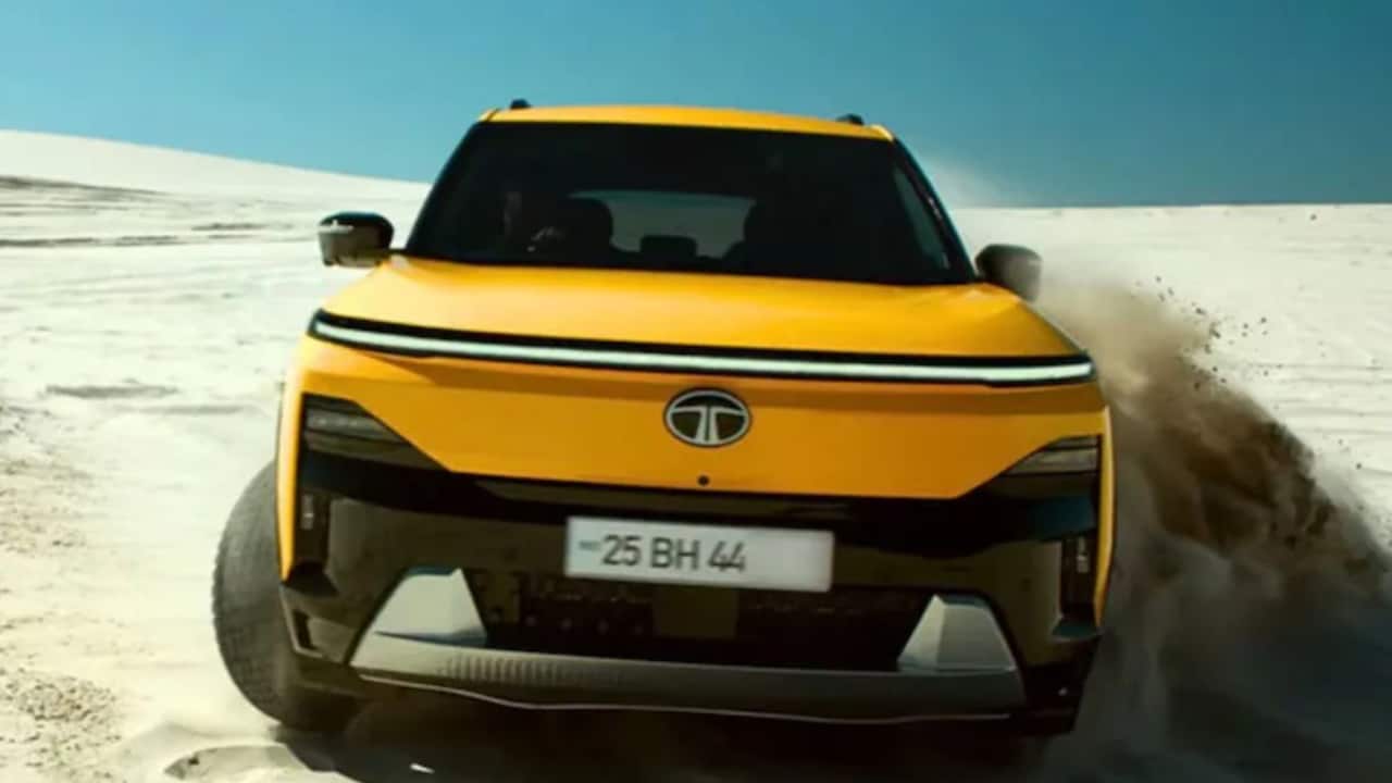 आ रही है नई Tata Sierra EV, 1 चार्ज में दौड़ेगी 500km! लग्जर