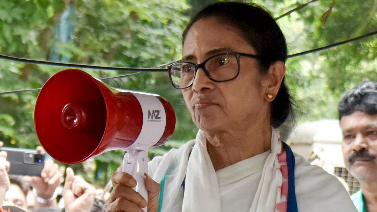 ममता की तृणमूल कांग्रेस में टूट... क्या बंगाल दोहराएगा महाराष्ट्र का शिवसेना-NCP मॉडल?