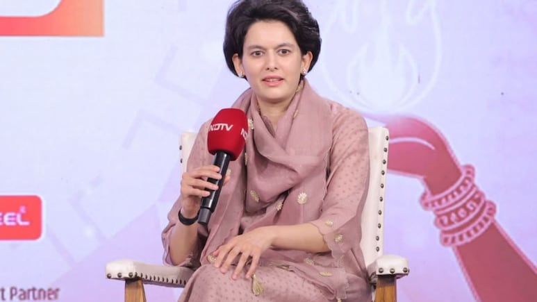 NDTV Marathi Manch : AI मुळे नोकऱ्या धोक्यात ते कामाचे तास... रमा किर्लोस्कर यांचं रोखठोक मत