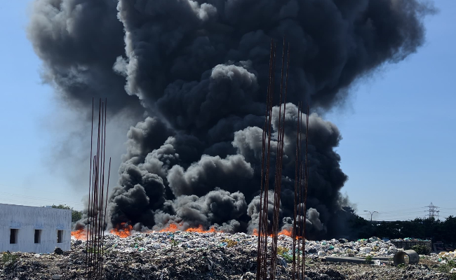 Massive Fire At Chennai Dumpyard, Thick Smoke Engulfs Surrounding Areas