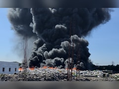 Massive Fire At Chennai Dumpyard, Thick Smoke Engulfs Surrounding Areas