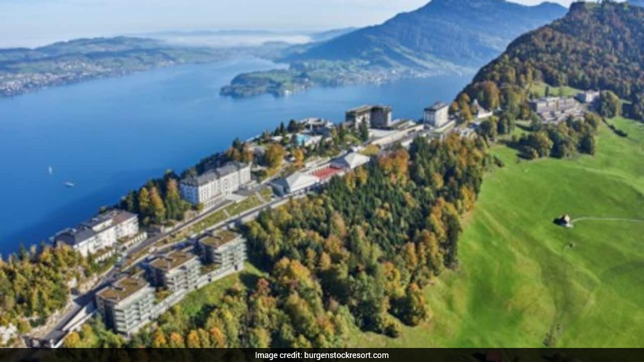James Bond Film "Goldfinger" Was Shot At Resort Where US-Iran Will Sign Deal