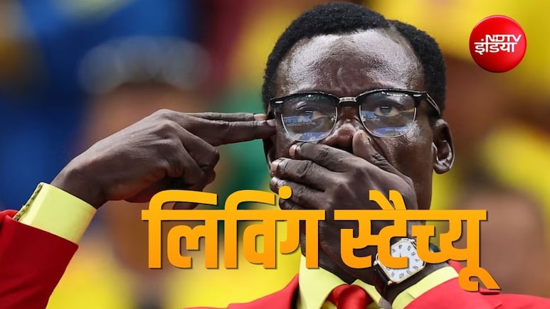 90 मिनट तक बिना हिले-डुले खड़ा रहता ये फैन, FIFA World Cup में अपने PM की बेहद दर्दनाक कहानी याद दिला रहा