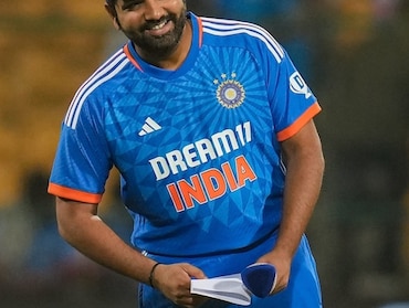 World Cup 2027: विराट ने पास कर लिया परिक्षा, रोहित को अभी करना है खुद को साबित? सबा करीम का बोल्ड बयान
