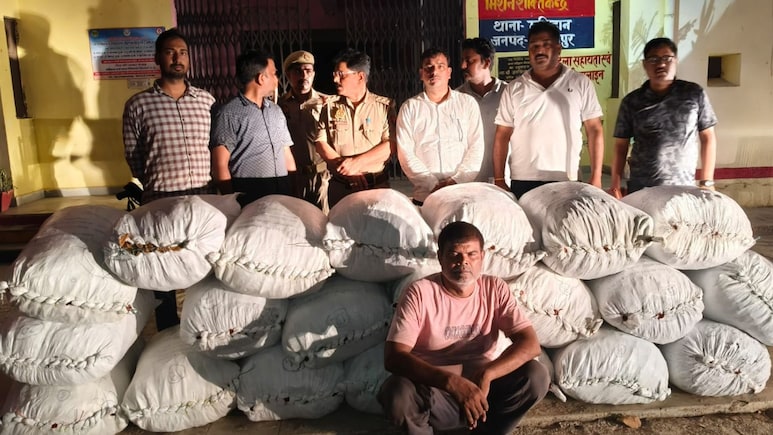 UP STF की बड़ी कार्रवाई, एक करोड़ 10 लाख के गांजे के साथ तस्कर गिरफ्तार, उड़ीसा से लाई जा रही थी खेप