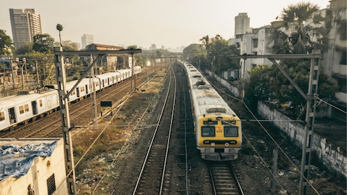 Mumbai Central Railway Adds 12 More AC Local, Total Rises to 120