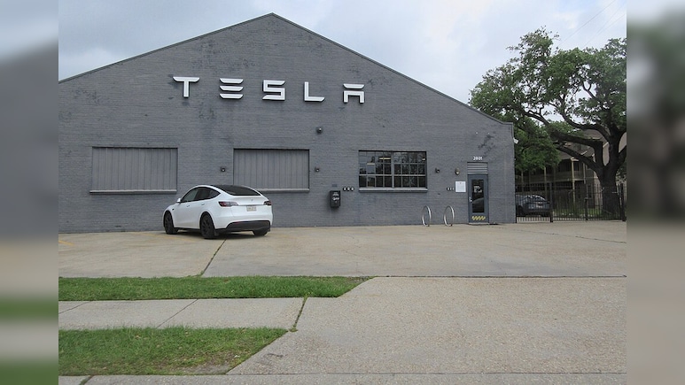 Tesla Misled European Regulators With Inaccurate 'Full Self-Driving' Safety Stats: Report