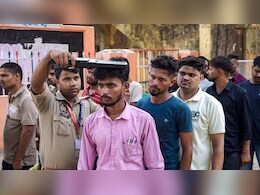यूपी सिपाही भर्ती परीक्षा में पकड़े गए कई मुन्ना भाई, दो दिन में दर्ज हुईं 10 FIR