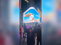 Euphoria Star Sydney Sweeney Enjoys Date Night With Scooter Braun At Times Square