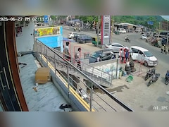 स्पीड पोस्ट से गांजे की होम डिलीवरी! पार्सल पर लिखता था दवा नाम; गिरिडीह में युवक को दबोचा