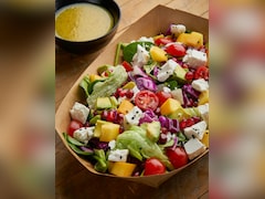 Mango Salad Recipe: 10 मिनट में बनाएं खट्टा-मीठा मैंगो सलाद, गर्मी में मिलेगा ताजगी भरा स्वाद