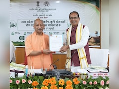 PM आवास योजना ग्रामीण; यूपी को 6.18 लाख नए पक्के मकानों की मंजूरी, शिवराज सिंह ने सीएम योगी को सौंपा पत्र