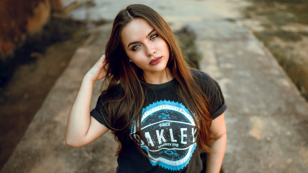 Why Online T-Shirts Feel Thin And How To Avoid Them Why Online T-Shirts Feel Thin And How To Avoid Them