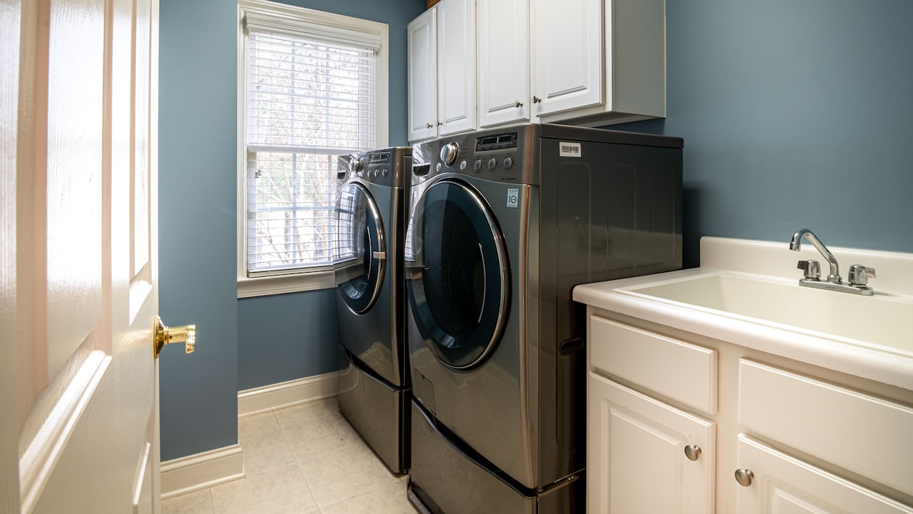 Why Front-Load Machines Sometimes Leave Clothes Smelling Damp