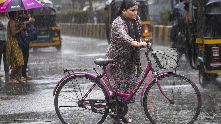 मुंबई में लगातार दूसरे दिन बारिश, मौसम विभाग ने बताया बिहार समेत अन्य राज्यों तक कब पहुंचेगा मॉनसून