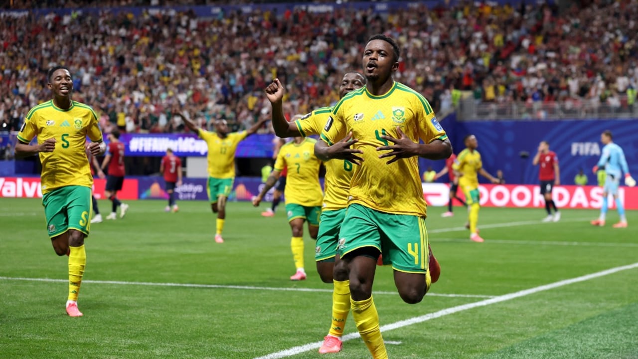 South Africa Hold Czech Republic, Keep FIFA World Cup Knockout Dream Alive