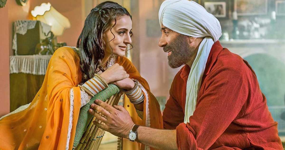 Sunny Deol and Ameesha Patel in Gadar 2.