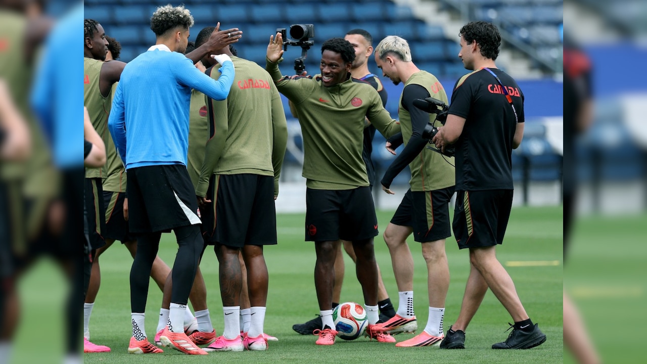 Co-Hosts Canada And South Africa In Historic FIFA World Cup Knockout Clash
