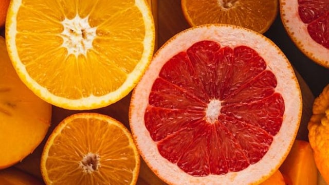 One of the most common causes behind inflamed and tender gums is a lack of vitamin C