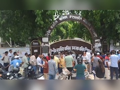बिहार: सिपाही भर्ती परीक्षा में पहुंचा फर्जी अधिकारी, साथी की मदद के लिए 'खेल' करने से पहले पकड़ा गया