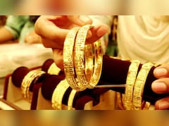 Gold Price: सोना हुआ सस्ता, खरीदें या अभी रहने दें? कीमतों को लेकर एक्सपर्ट ने कर दी भविष्यवाणी