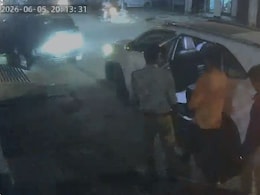 राम मंदिर चढ़ावा केस: 5 जून के CCTV फुटेज ने उठाए कई सवाल, पुलिसवालों के साथ दिखा अविनाश शुक्ला