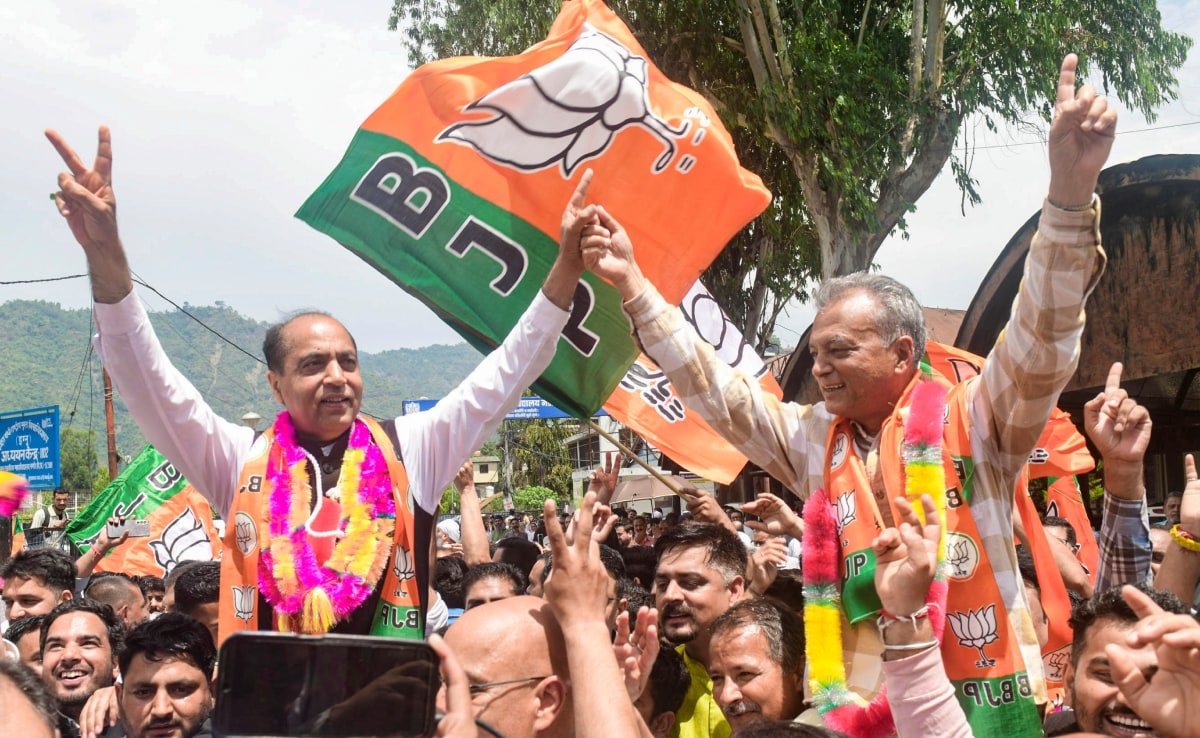 नगर निगम चुनाव के परिणामों को बीजेपी ने विधानसभा चुनाव से पहले जनमत संग्रह बताया है. नगर निगम चुनाव के परिणामों को बीजेपी ने विधानसभा चुनाव से पहले जनमत संग्रह बताया है.