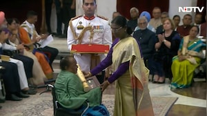 Rupi Soren Receives Shibu Soren's Padma Bhushan Posthumously
