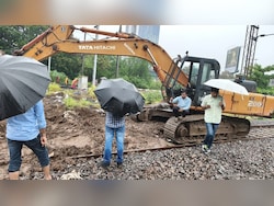 Mumbai Local Train Update: 24 Trains Cancelled After Track Damage On Trans Harbour Line Amid Rains