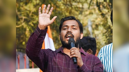 देवरिया में जन्मे खान सर के दिल्ली, UP, बिहार में सेंटर, कितनी है कोचिंग फीस? जानें कौन-कौन से कोर्स कराते हैं