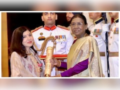 Watch: Alka Yagnik's Wheelchair Video After Padma Bhushan Honour Raises Health Concerns; Singer Responds