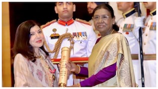 Watch: Alka Yagnik's Wheelchair Video After Padma Bhushan Honour Raises Health Concerns; Singer Responds