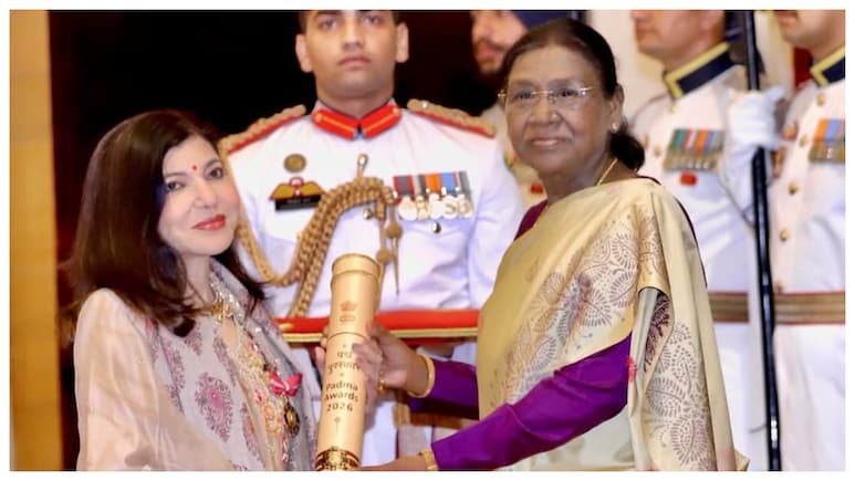 Watch: Alka Yagnik's Wheelchair Video After Padma Bhushan Honour Raises Health Concerns; Singer Responds