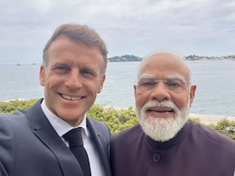 नीस में एक फ्रेम में दिखे मोदी-मैक्रों, सेल्फी में नजर आई भारत-फ्रांस के रिश्तों की गर्मजोशी