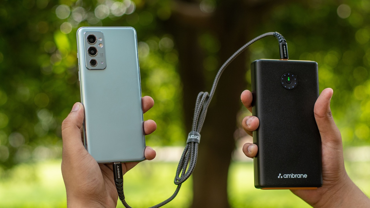 5 Fast-Charging Power Banks For Travellers Who Forget To Charge Devices 5 Fast-Charging Power Banks For Travellers Who Forget To Charge Devices